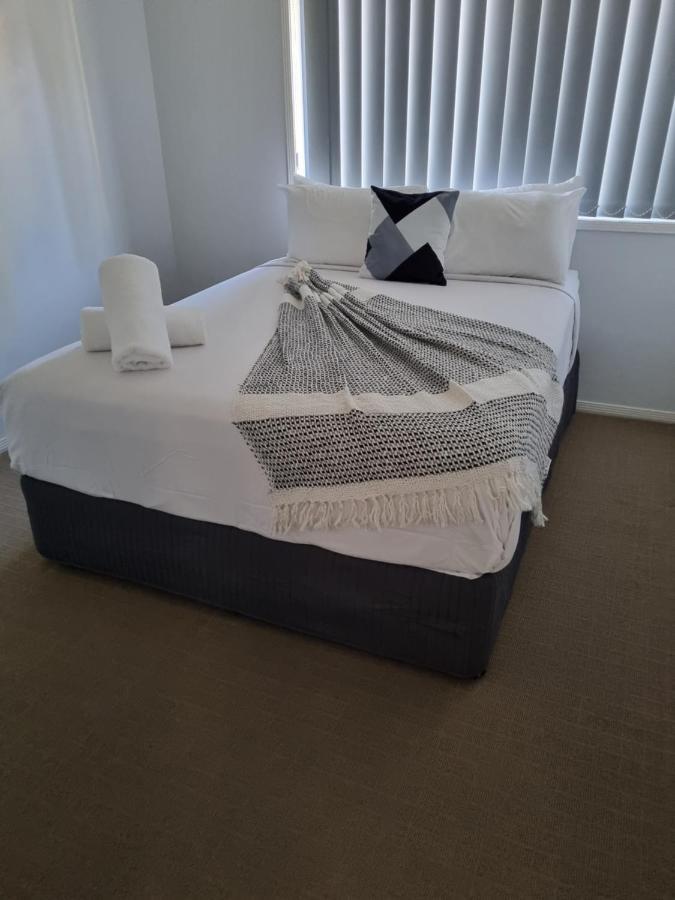 Blk Stays Guest House Deluxe Units Morayfield Eksteriør bilde