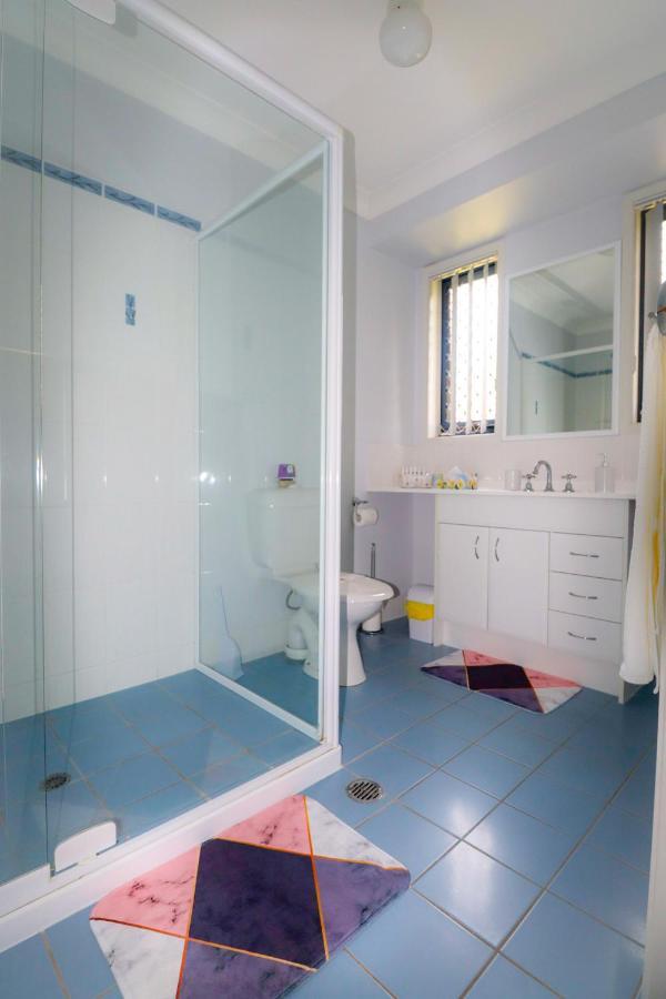 Blk Stays Guest House Deluxe Units Morayfield Eksteriør bilde